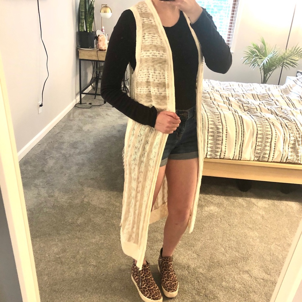 Gap Cream Long Sweater Vest